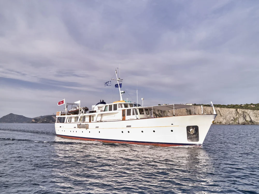 BoatPhoto.coverAlt