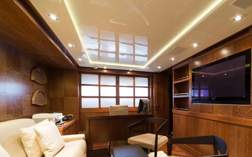 BoatPhoto.alt