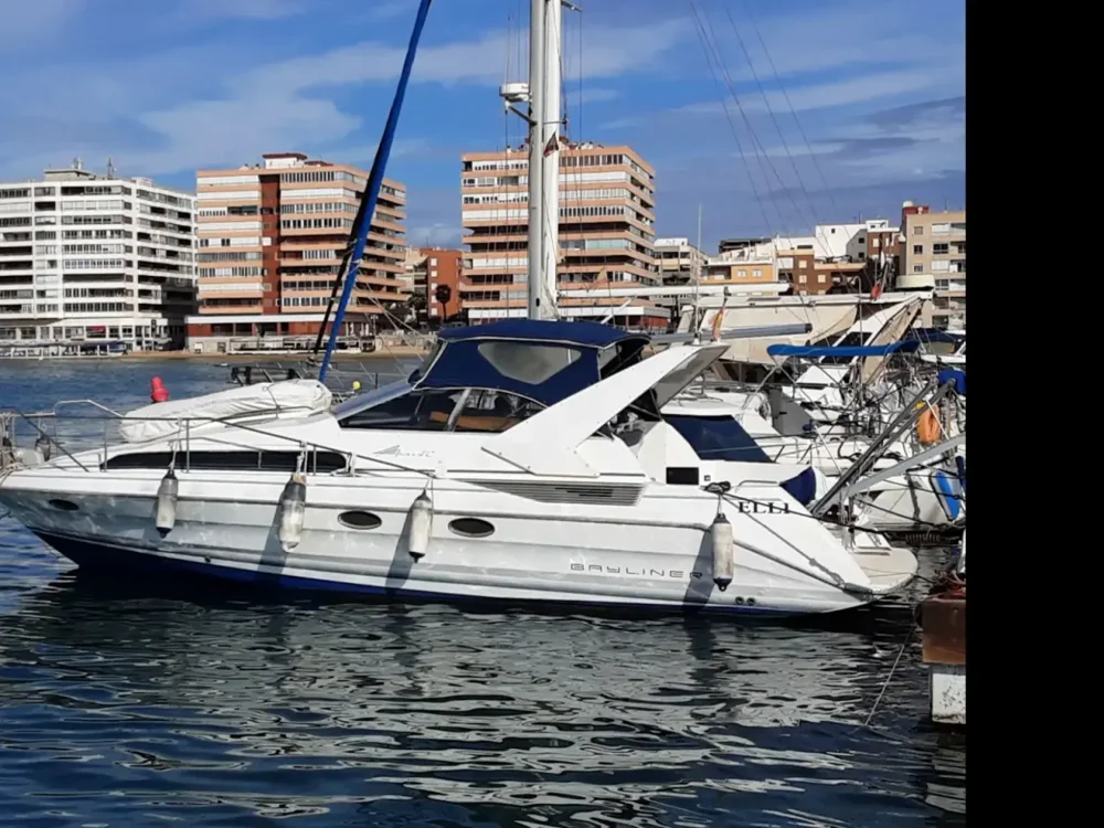 BoatPhoto.coverAlt