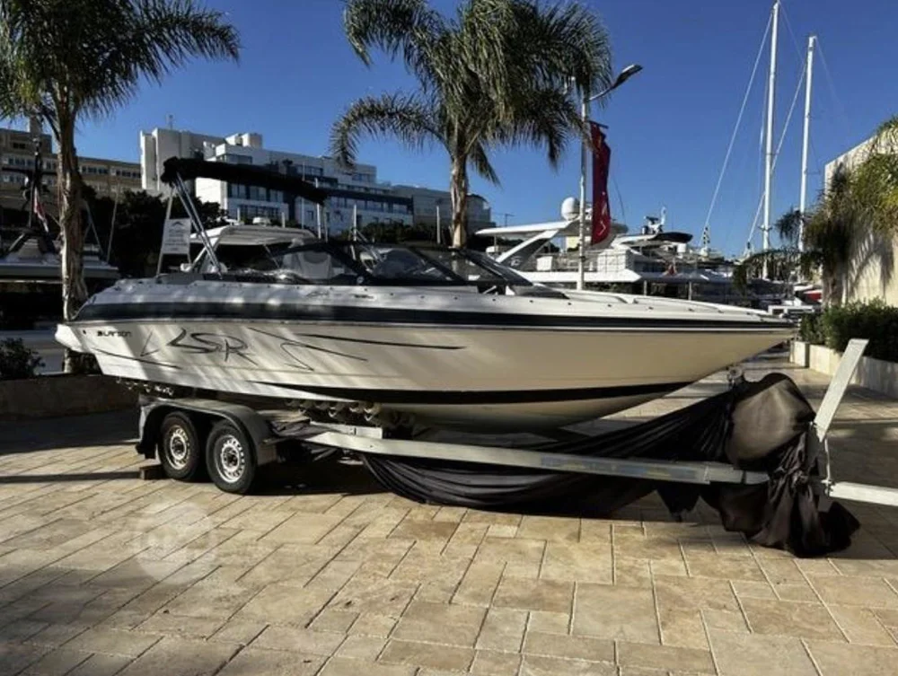 BoatPhoto.coverAlt