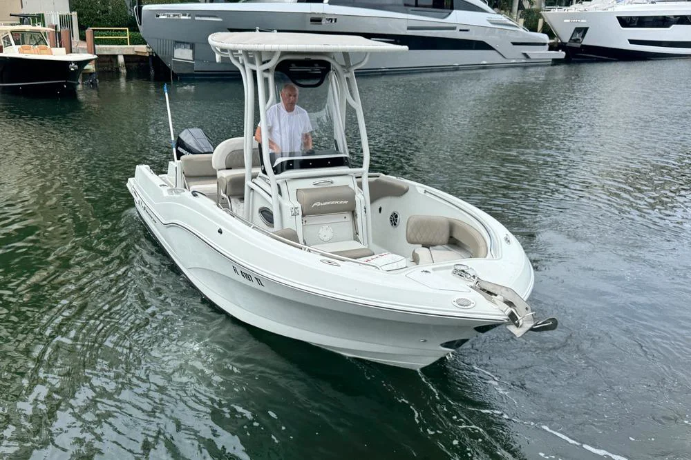 BoatPhoto.coverAlt