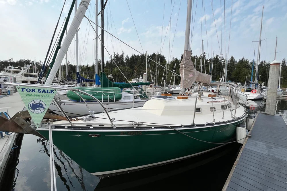 BoatPhoto.coverAlt