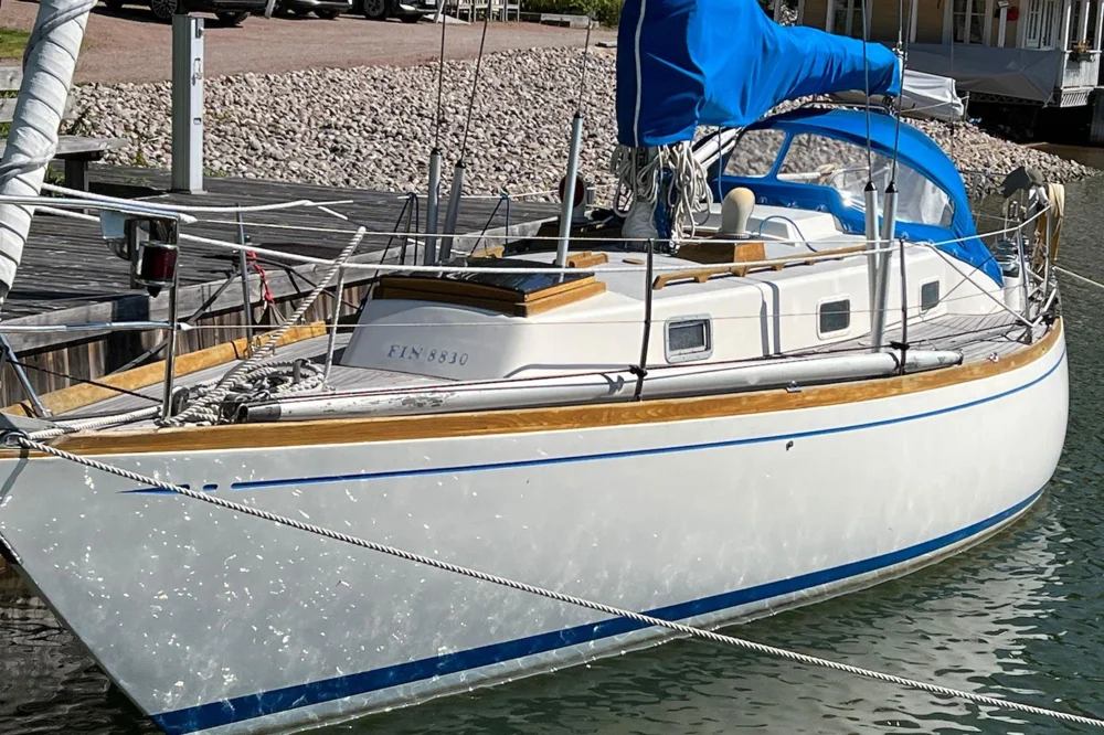 BoatPhoto.coverAlt