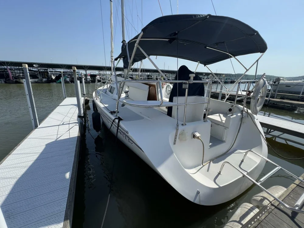 BoatPhoto.coverAlt