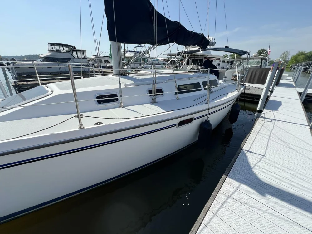 1994 Catalina 320 for sale in Rye, United Kingdom, photo 3 of 5