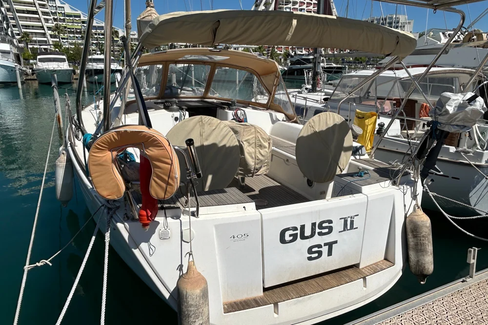 BoatPhoto.coverAlt