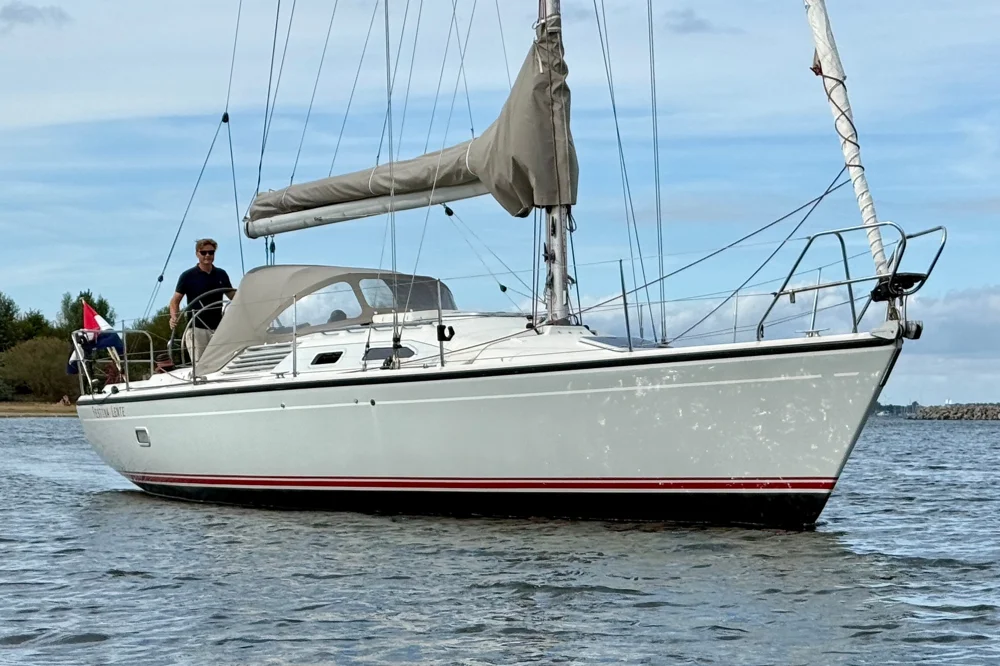 BoatPhoto.coverAlt