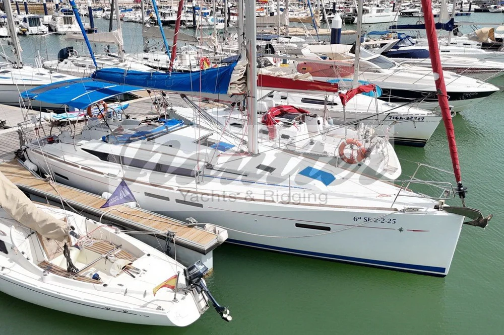 BoatPhoto.coverAlt