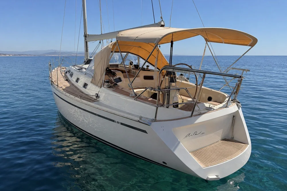 BoatPhoto.coverAlt
