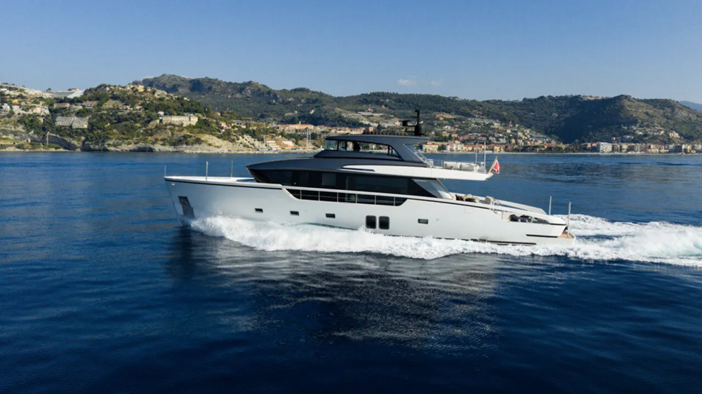2022 Sanlorenzo SX88 for sale in Rome, Italy, photo 2 of 5