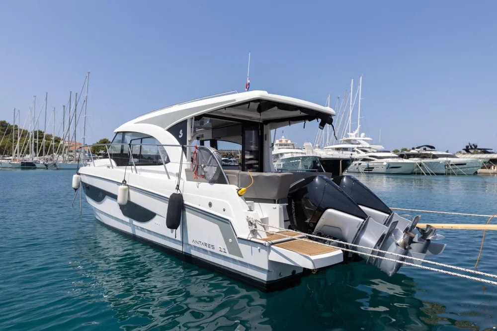 BoatPhoto.alt