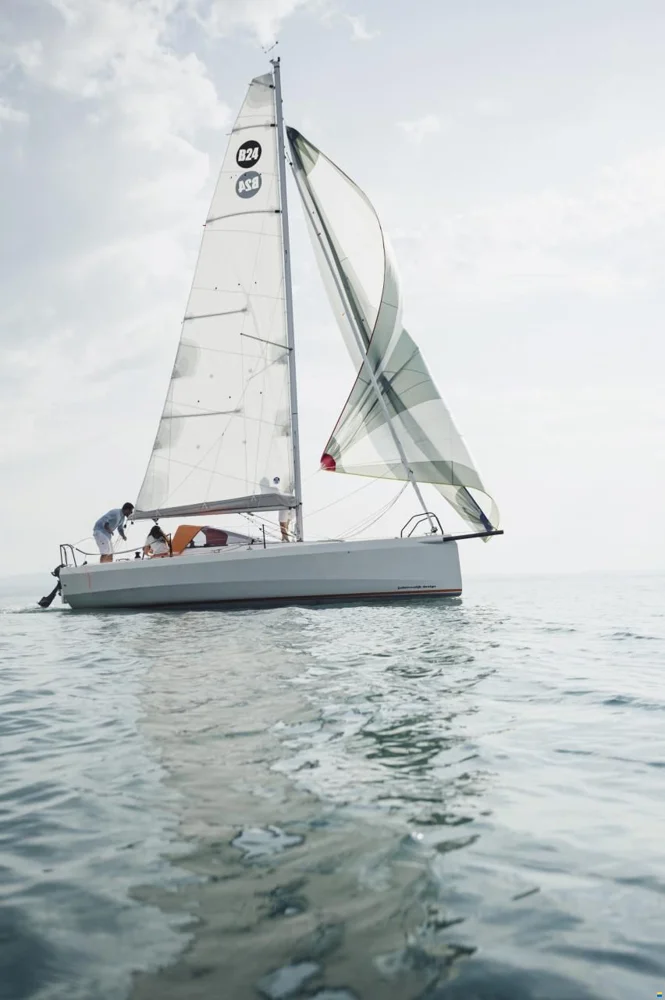 BoatPhoto.coverAlt