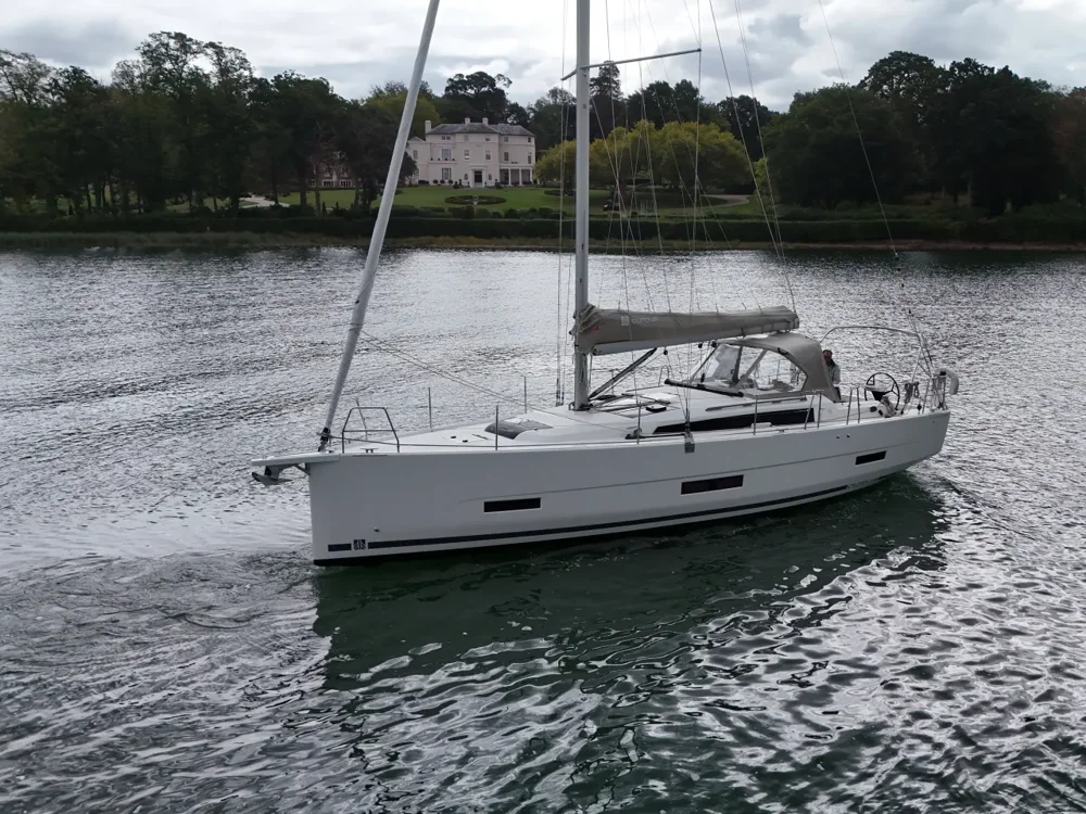 BoatPhoto.coverAlt