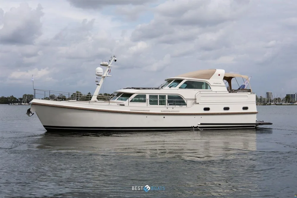 BoatPhoto.alt