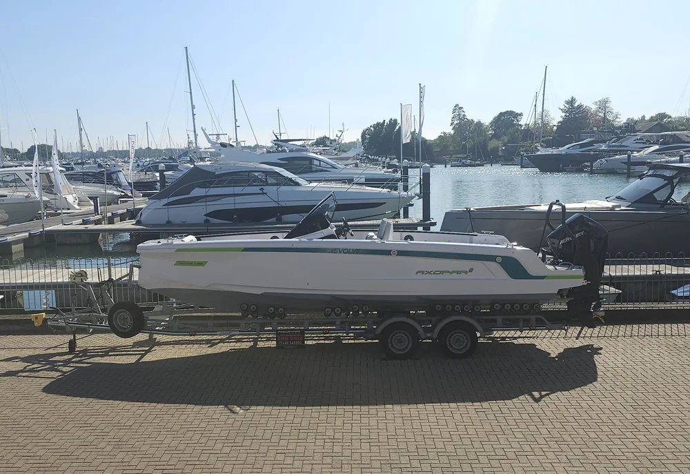 BoatPhoto.coverAlt