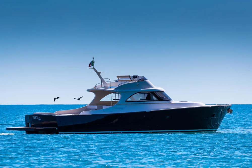 BoatPhoto.coverAlt