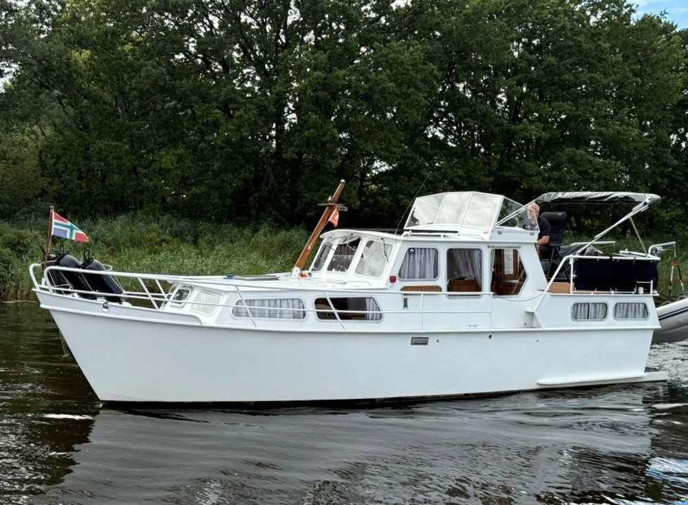 BoatPhoto.alt