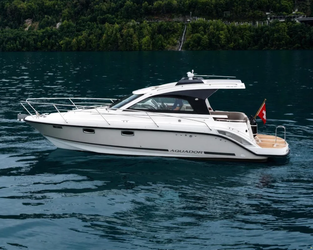 BoatPhoto.coverAlt