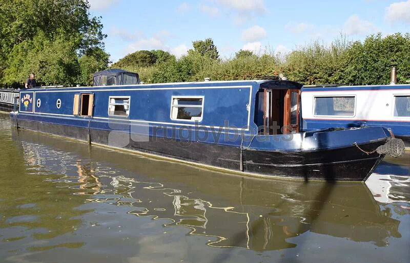 BoatPhoto.coverAlt