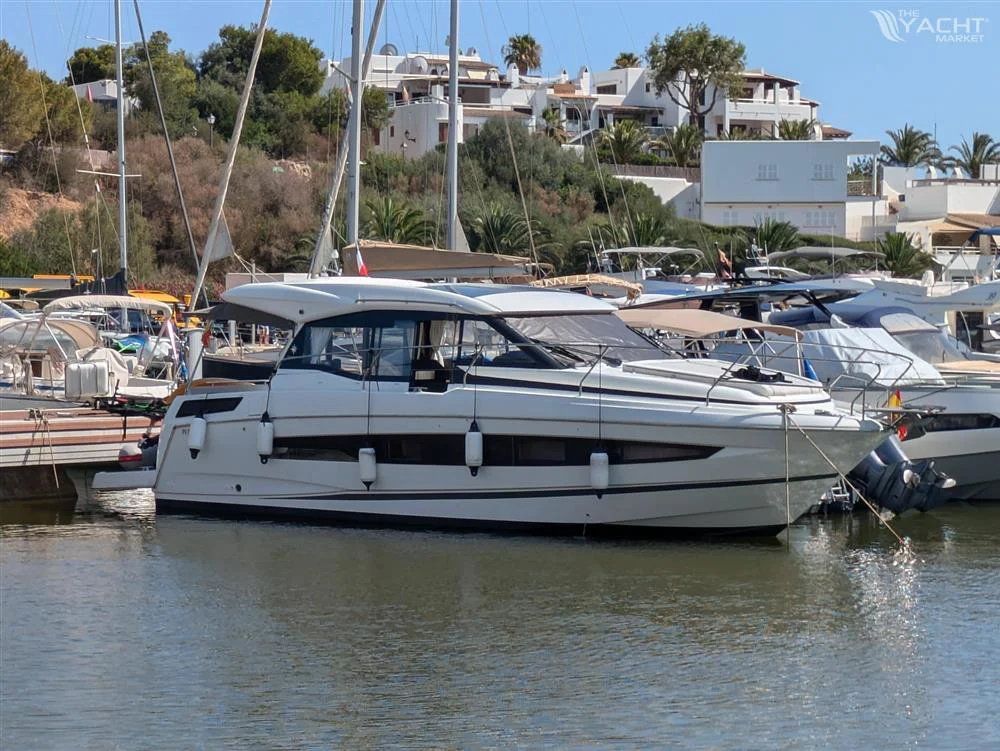 BoatPhoto.coverAlt