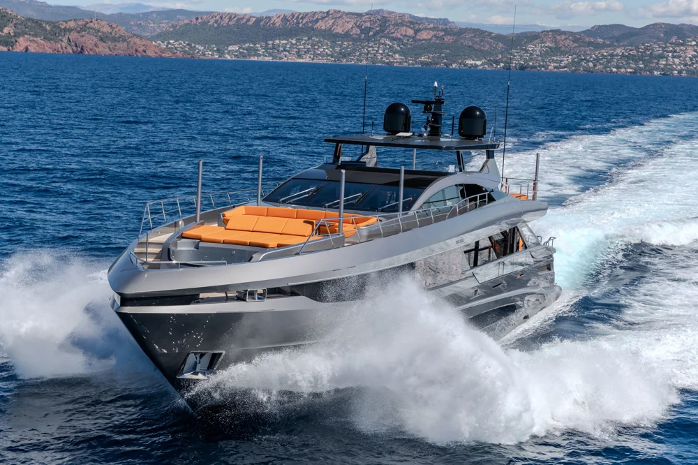 BoatPhoto.coverAlt