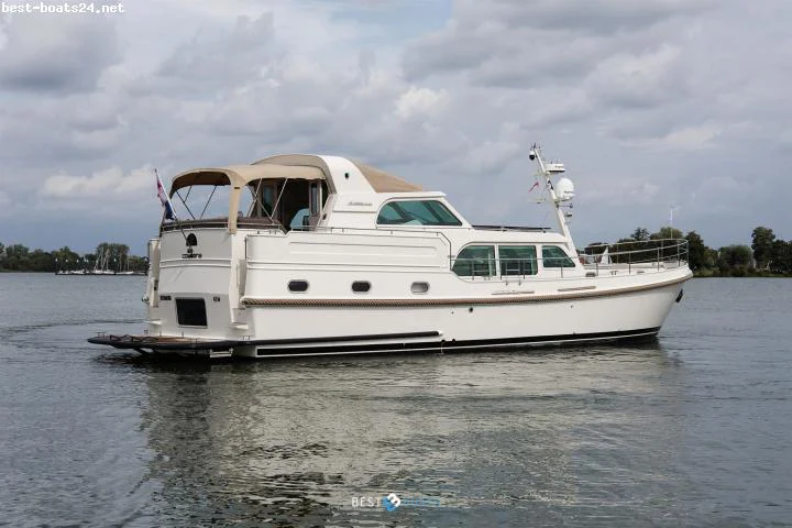 BoatPhoto.alt