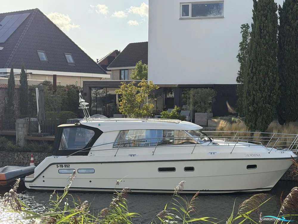 BoatPhoto.alt