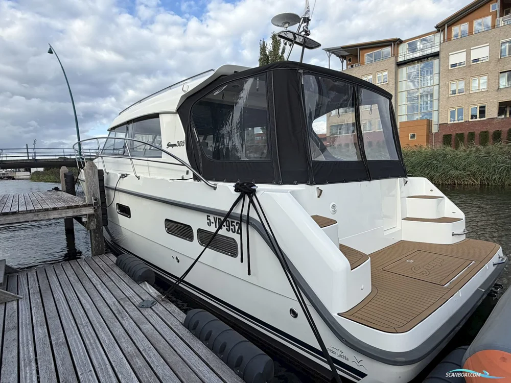 BoatPhoto.alt