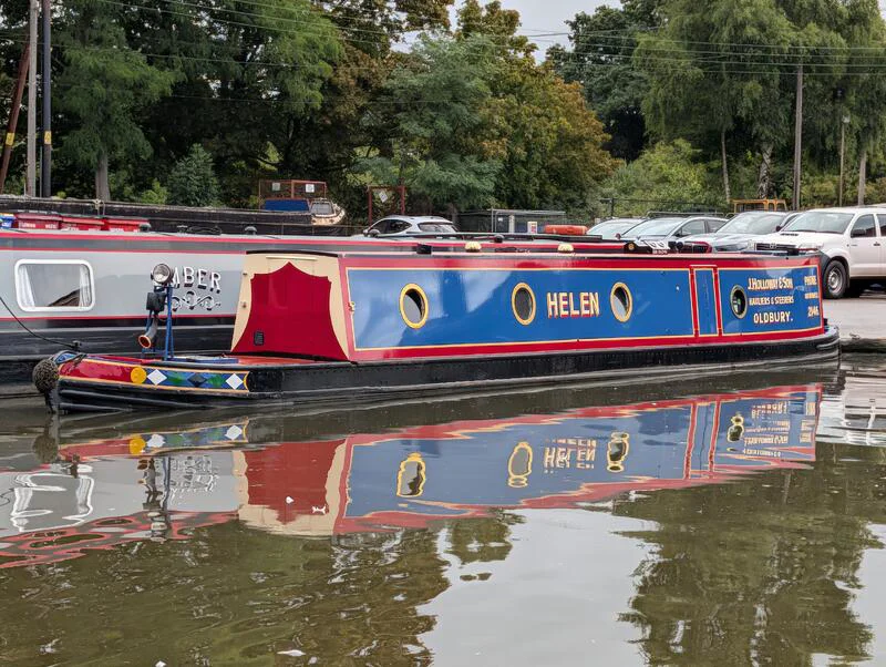 BoatPhoto.coverAlt