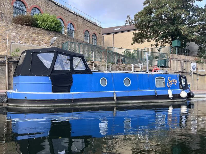 BoatPhoto.coverAlt