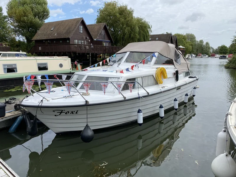 BoatPhoto.coverAlt
