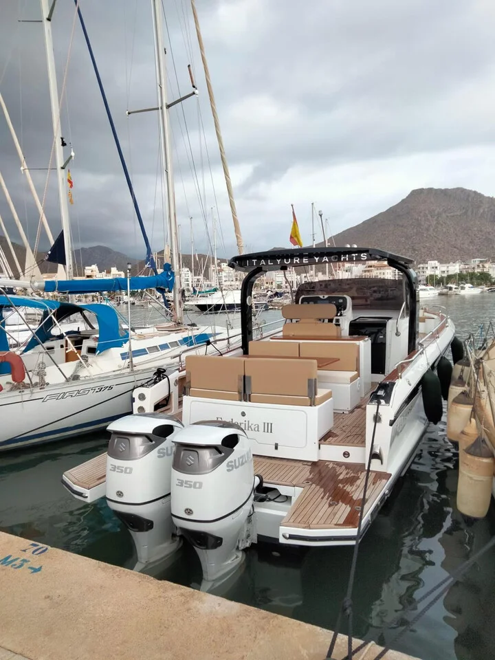 BoatPhoto.alt