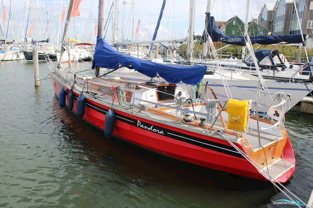 BoatPhoto.alt
