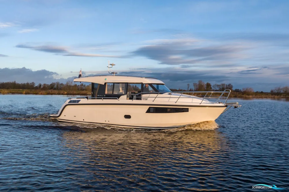 BoatPhoto.coverAlt
