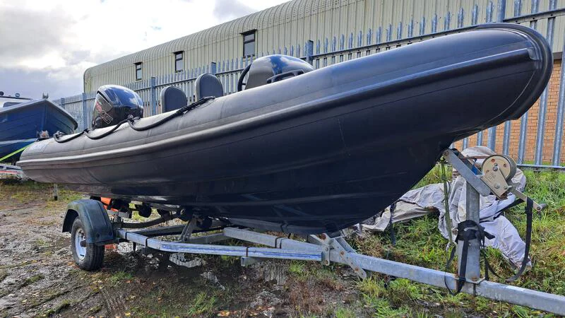 BoatPhoto.coverAlt