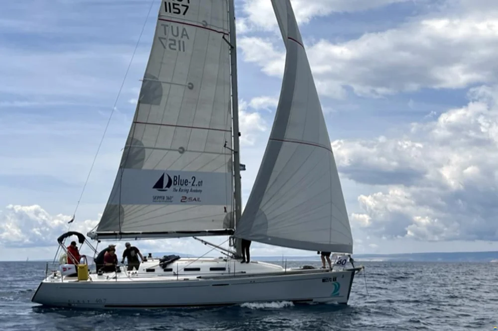 BoatPhoto.coverAlt
