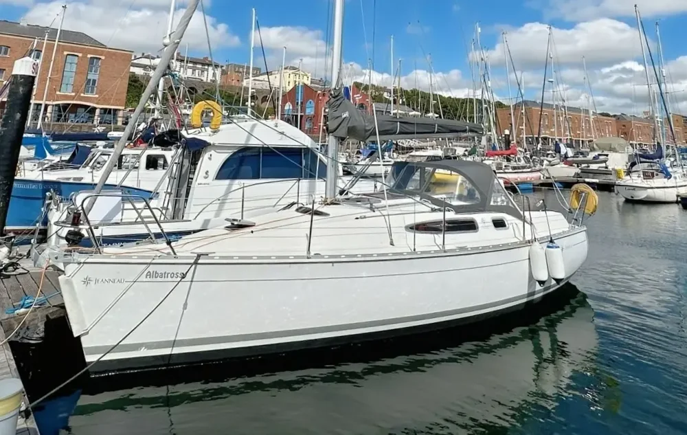 BoatPhoto.coverAlt