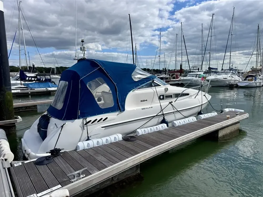 BoatPhoto.alt