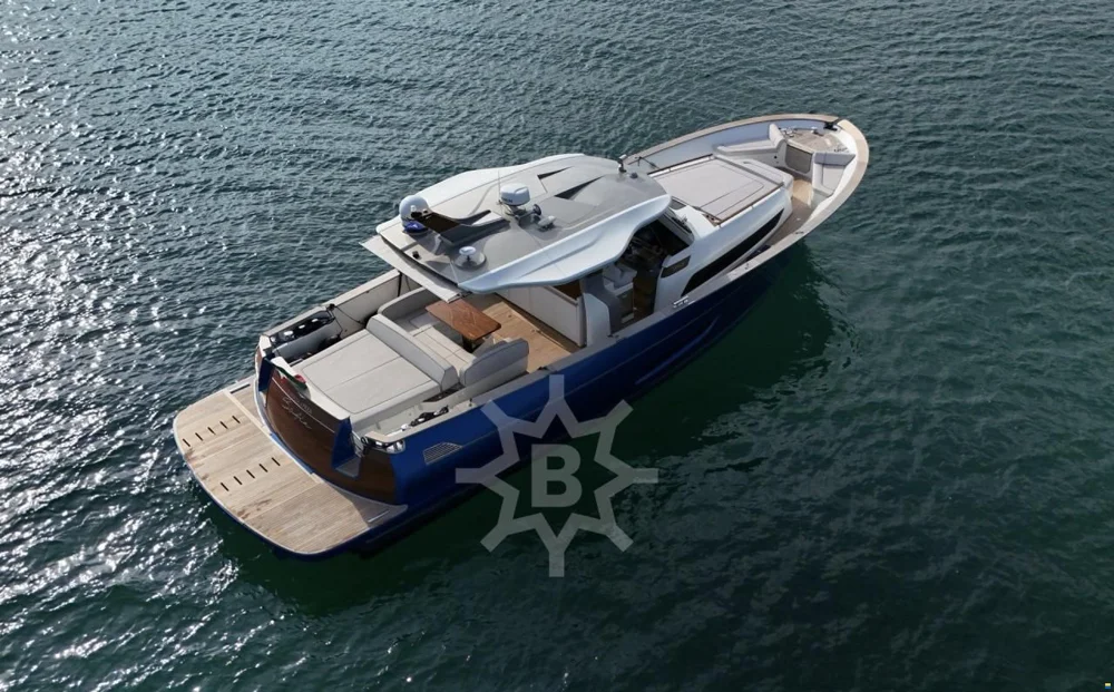 BoatPhoto.coverAlt