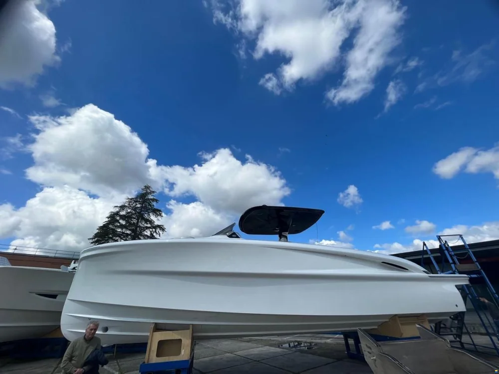 BoatPhoto.coverAlt