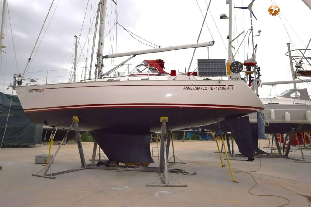 BoatPhoto.coverAlt