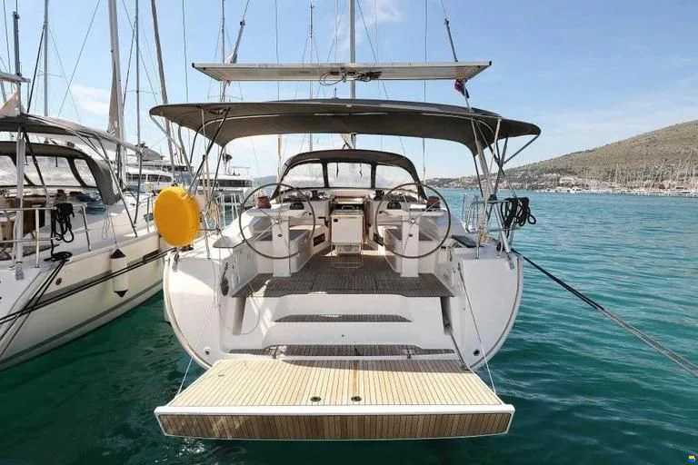 2011 Bavaria 50 Cruiser for sale in Punat, Croatia, photo 4 of 5