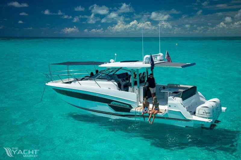 BoatPhoto.coverAlt