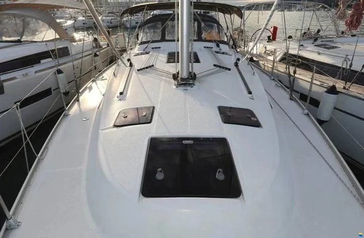 2013 Bavaria 40 for sale in Punat, Croatia, photo 2 of 5