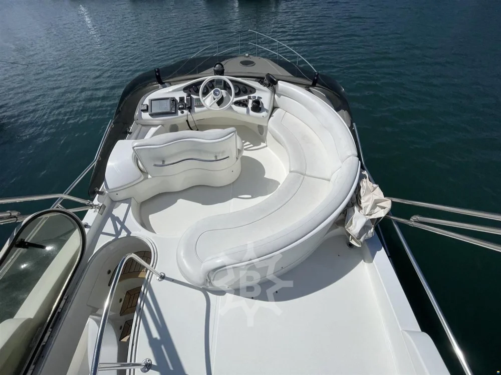 2002 Azimut 42 for sale in Croatia, photo 3 of 5