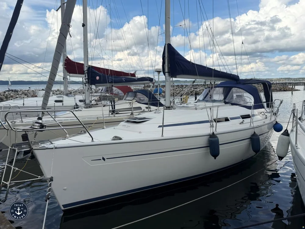 BoatPhoto.coverAlt