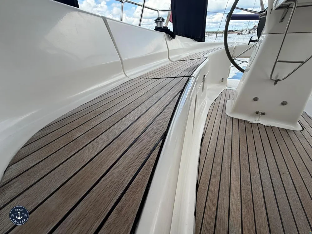 BoatPhoto.alt