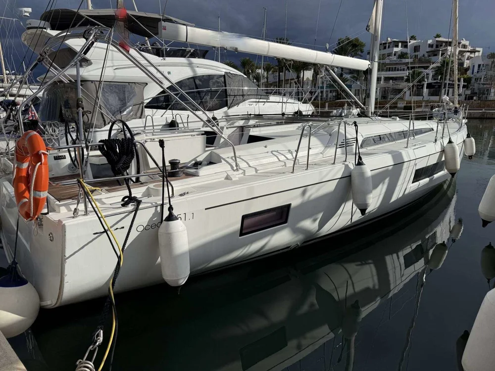 BoatPhoto.coverAlt