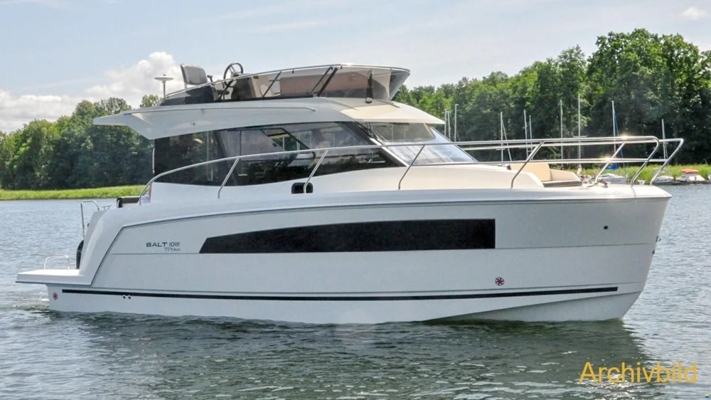 BoatPhoto.coverAlt