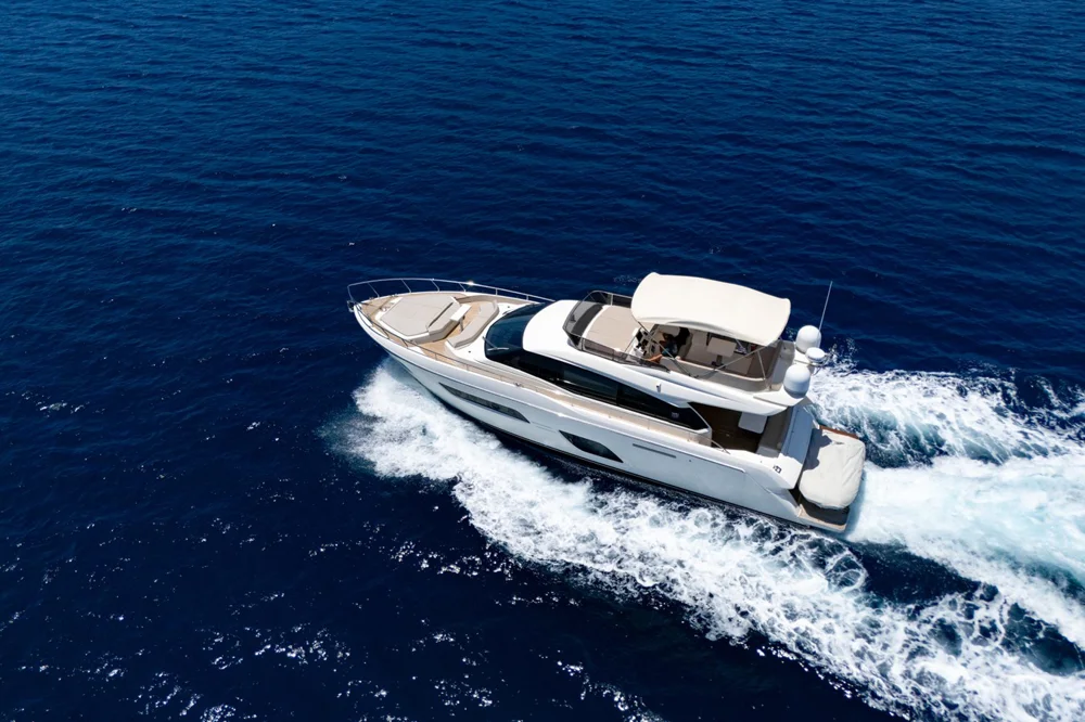 BoatPhoto.alt